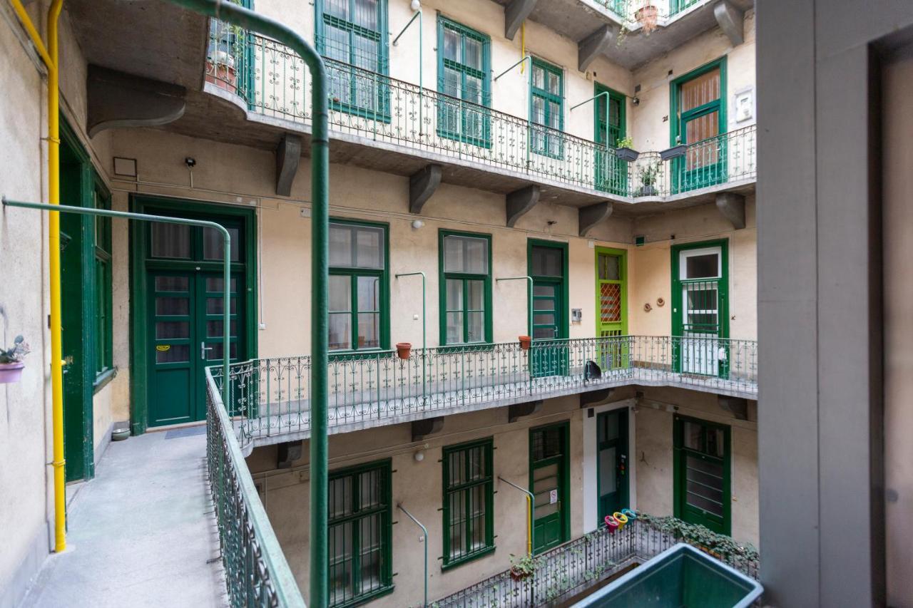 Deluxe Cozy In The Heart Of Апартаменти Будапешт